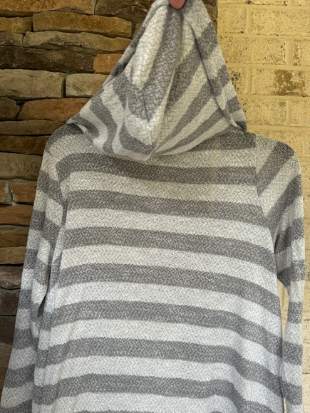 t/o sweaters- grey on grey light cardigan-size small - Picture 7 of 8